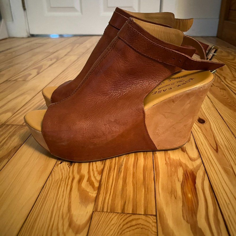 Women's Cognac Brown Berit Leather Peep-Toe Wedge Sandals 7 - Picture 2 of 4